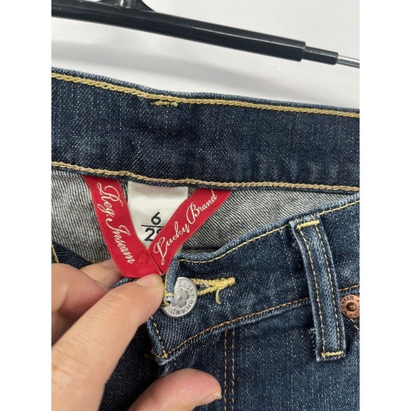 Lucky Brand Women's Zoe Boot Jeans Low Rise Size 6 - Picture 3 of 6